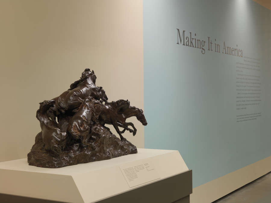 view exhibition image