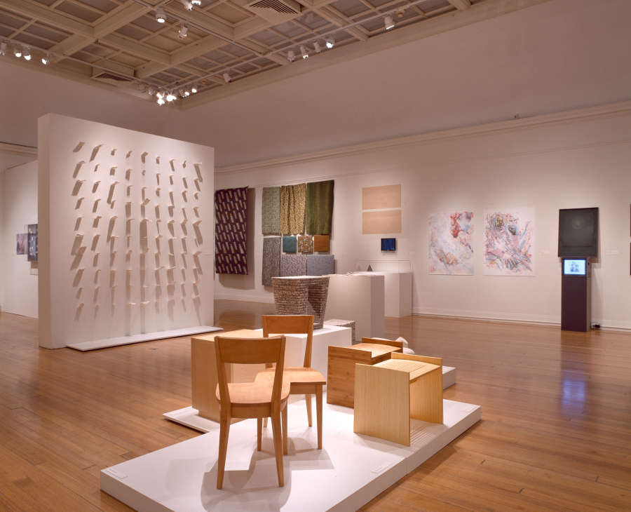 view exhibition image