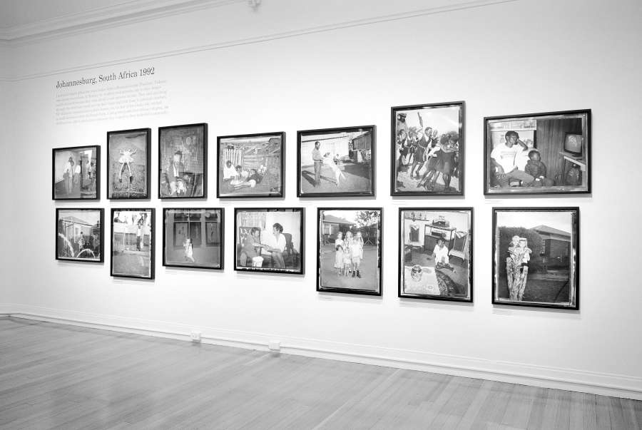 view exhibition image