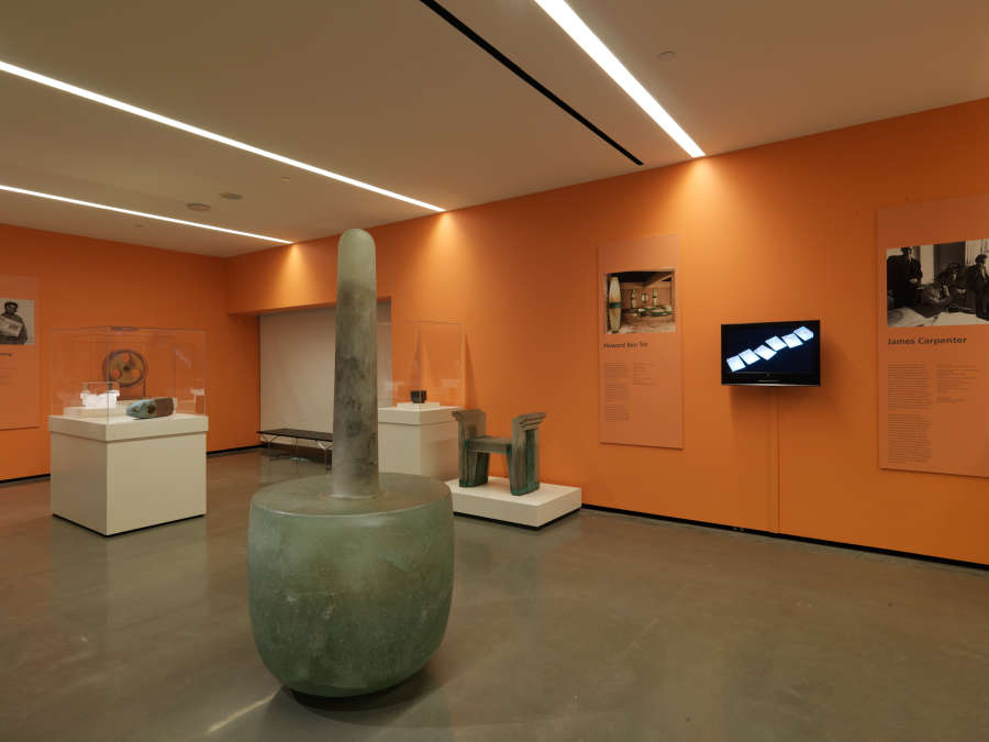 view exhibition image