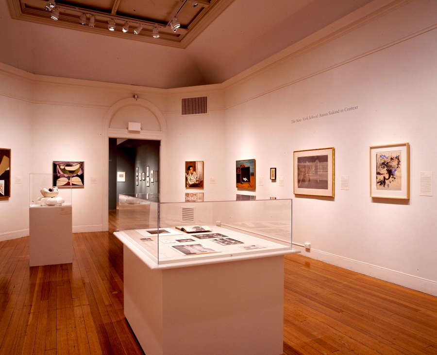 view exhibition image