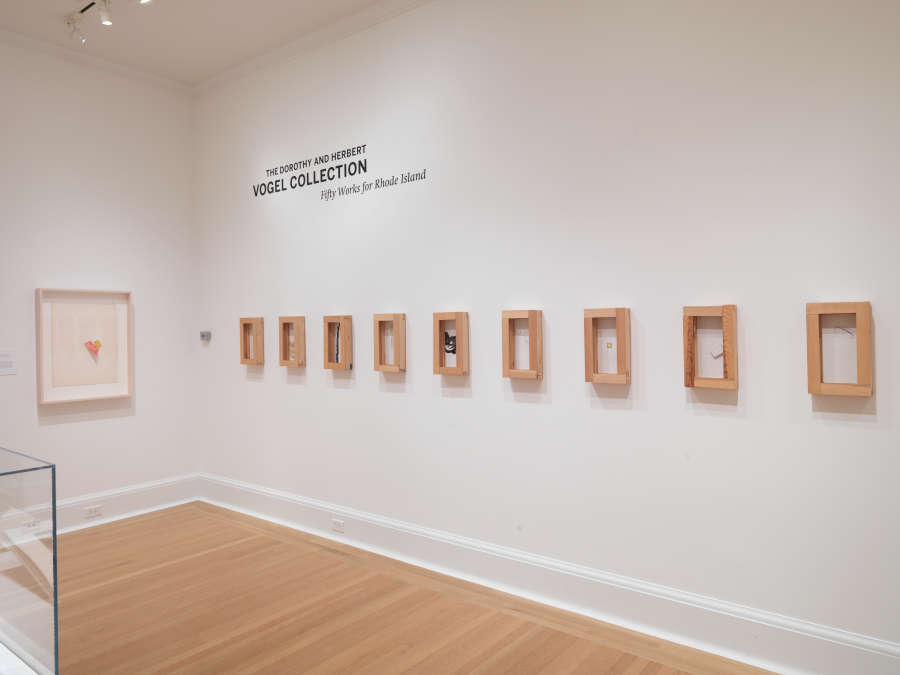 view exhibition image