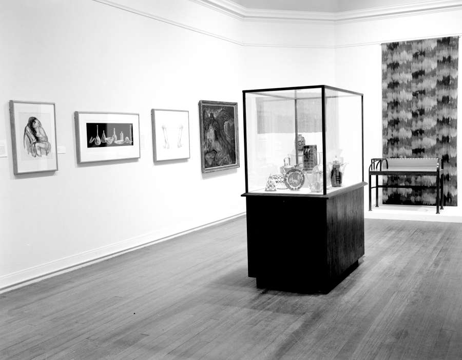 view exhibition image