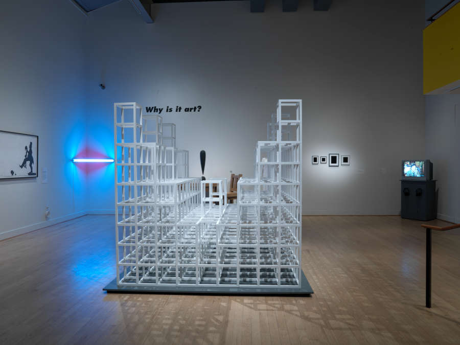 view exhibition image