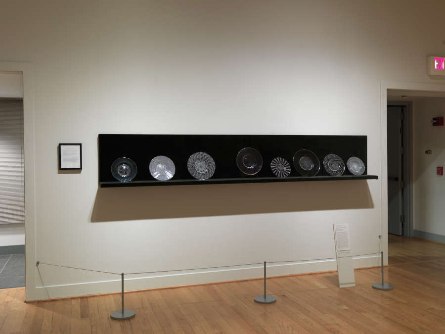 view exhibition image