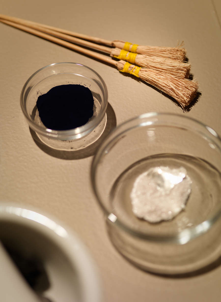 view exhibition image