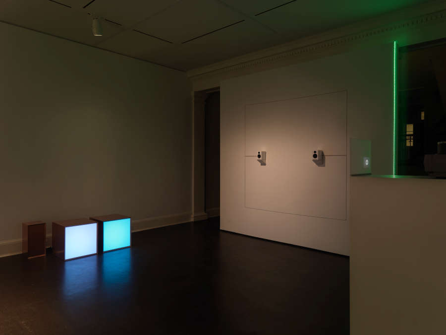 view exhibition image