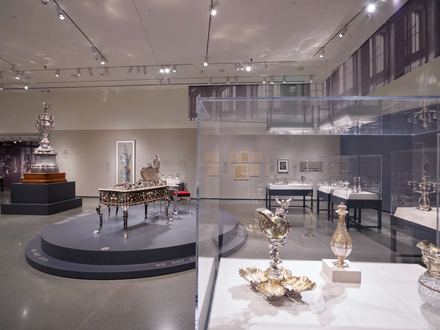 view exhibition image