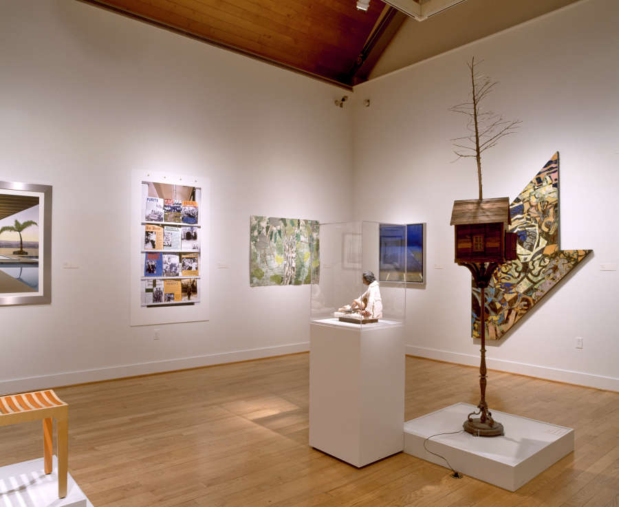 view exhibition image