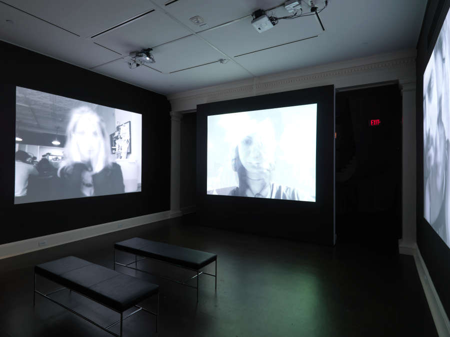 view exhibition image