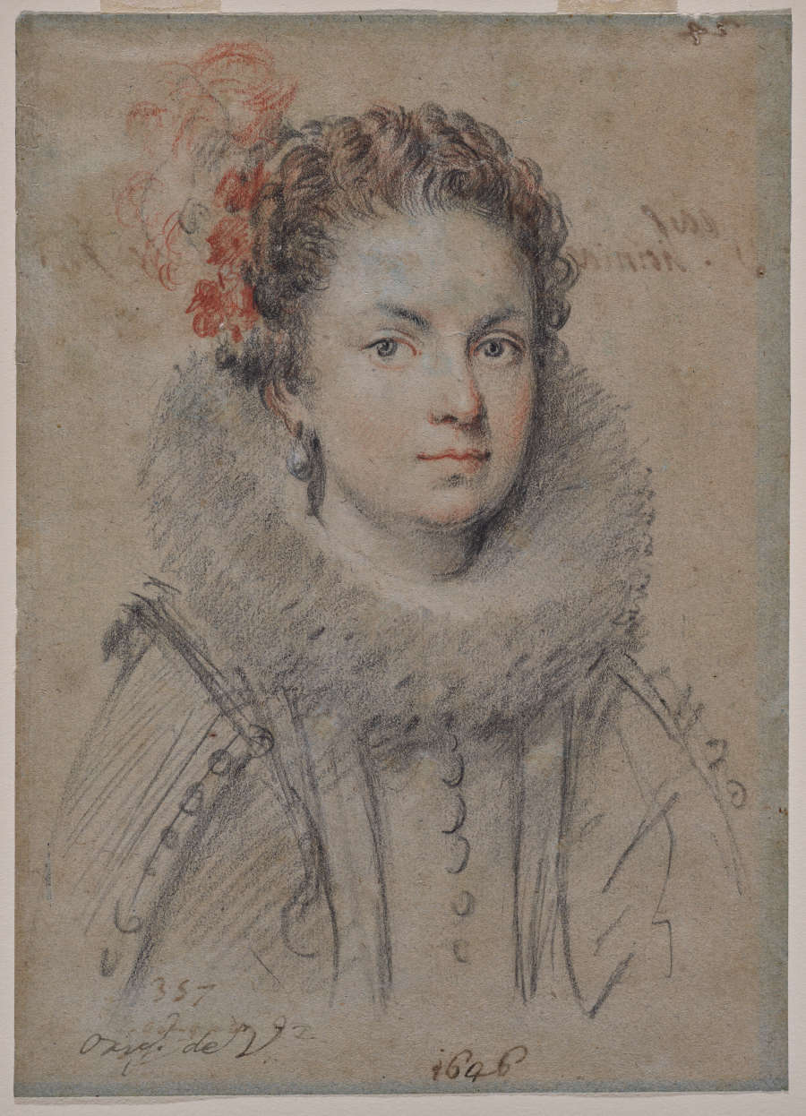 A black, red, and white chalk portrait of an aristocratic white woman gazing at the viewer. She has red flowers in her curly hair, a neck ruff, and pearl earrings.