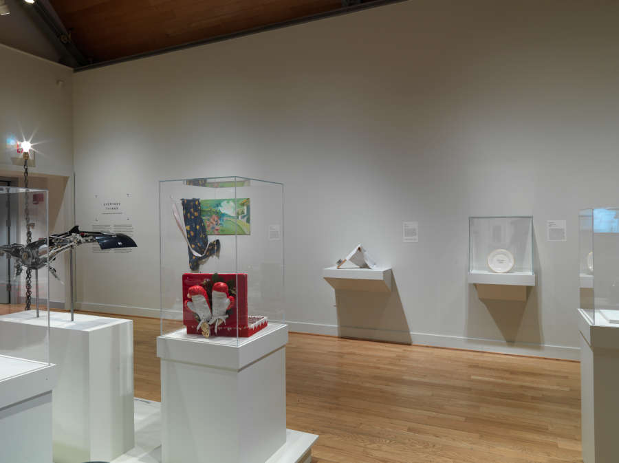 view exhibition image