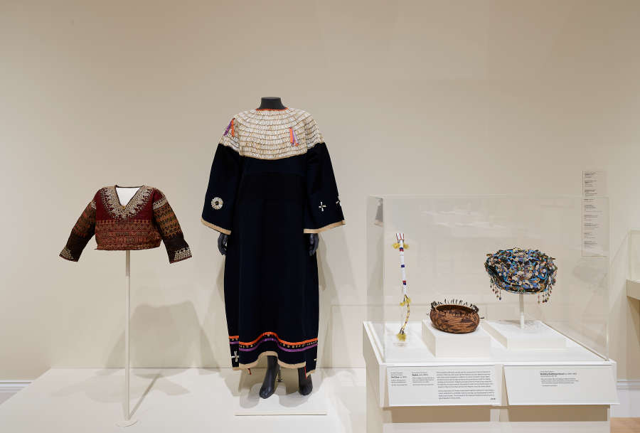 view exhibition image