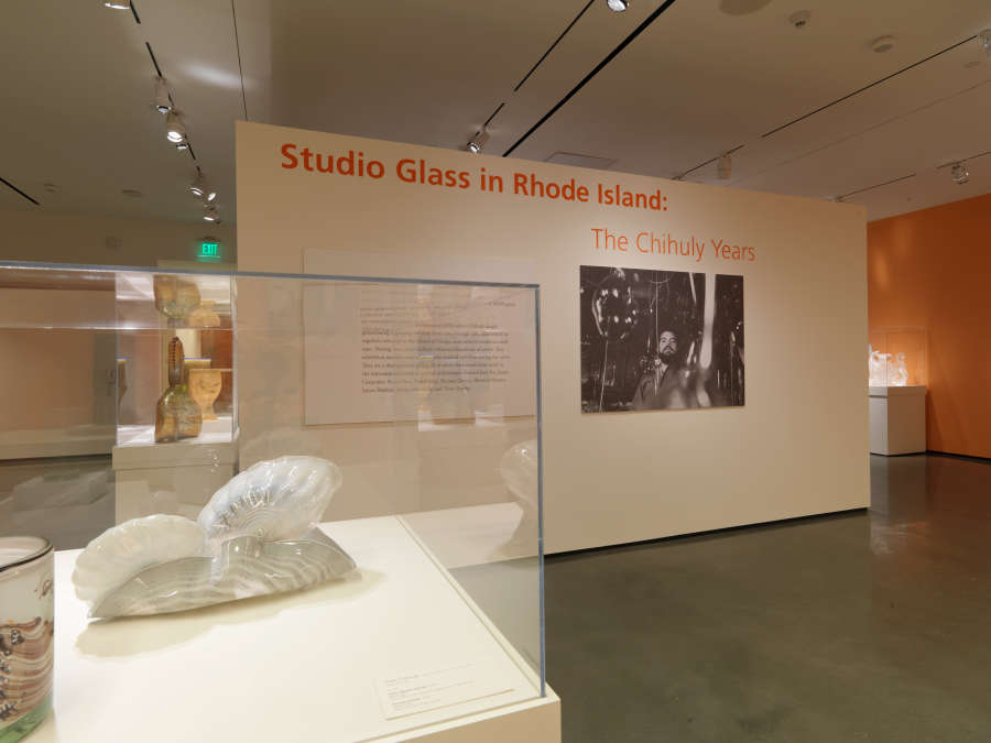 view exhibition image