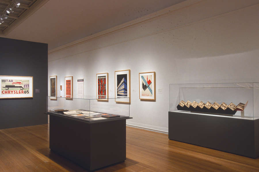 view exhibition image