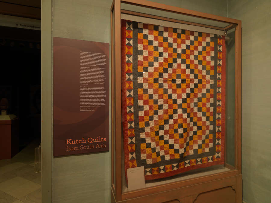 view exhibition image