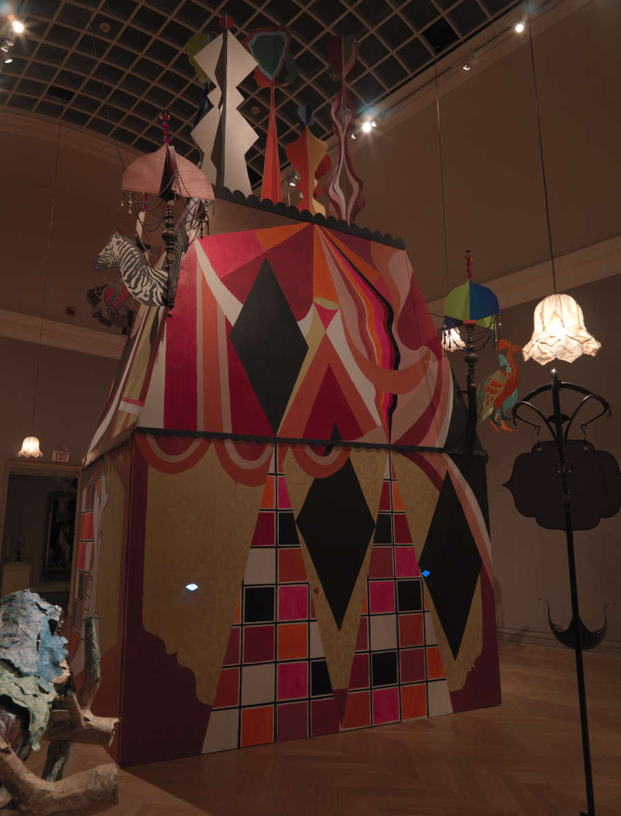 view exhibition image