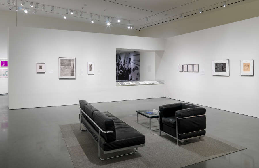 view exhibition image