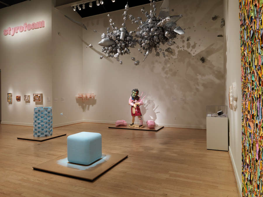 view exhibition image