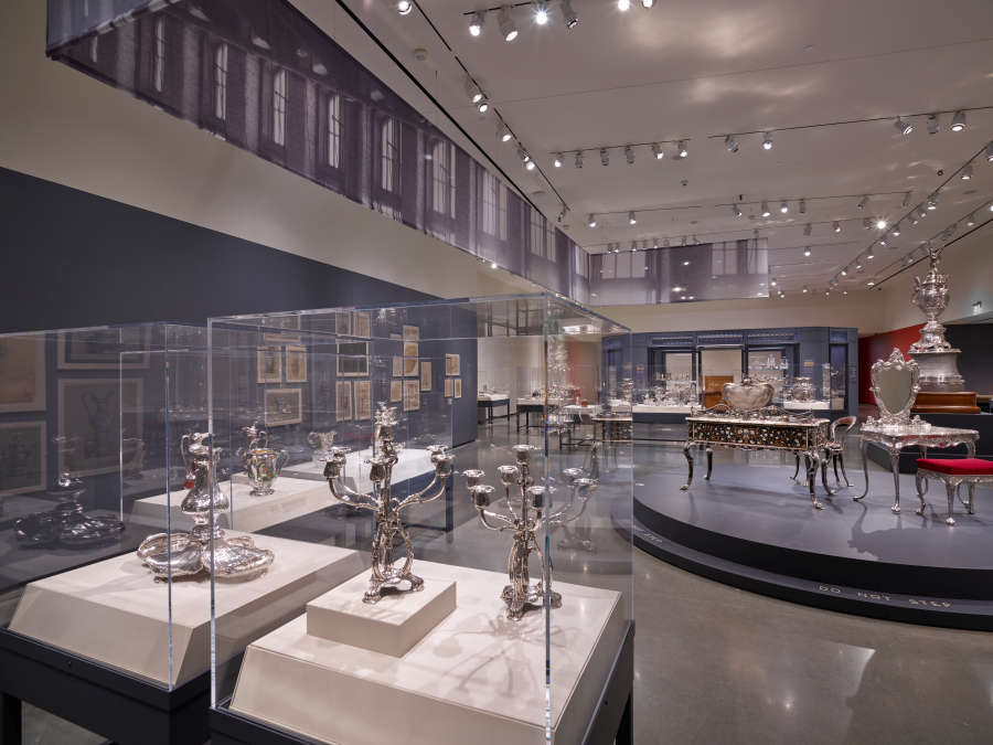 view exhibition image