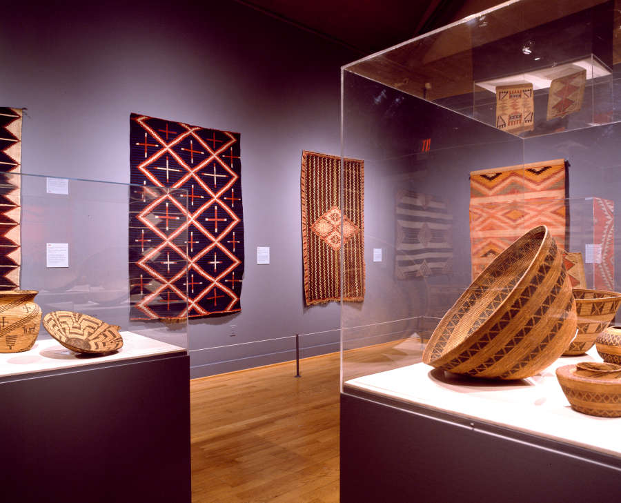 view exhibition image