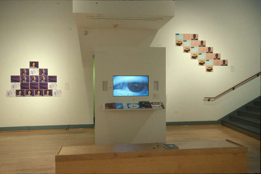 view exhibition image
