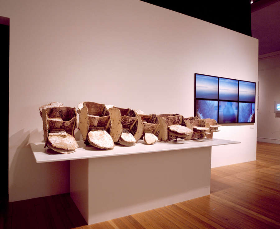 view exhibition image