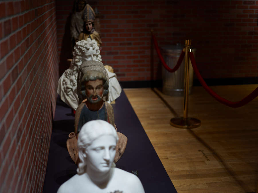 view exhibition image