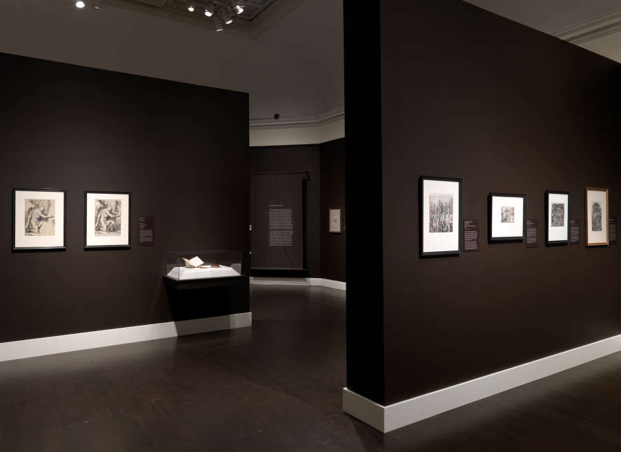 view exhibition image