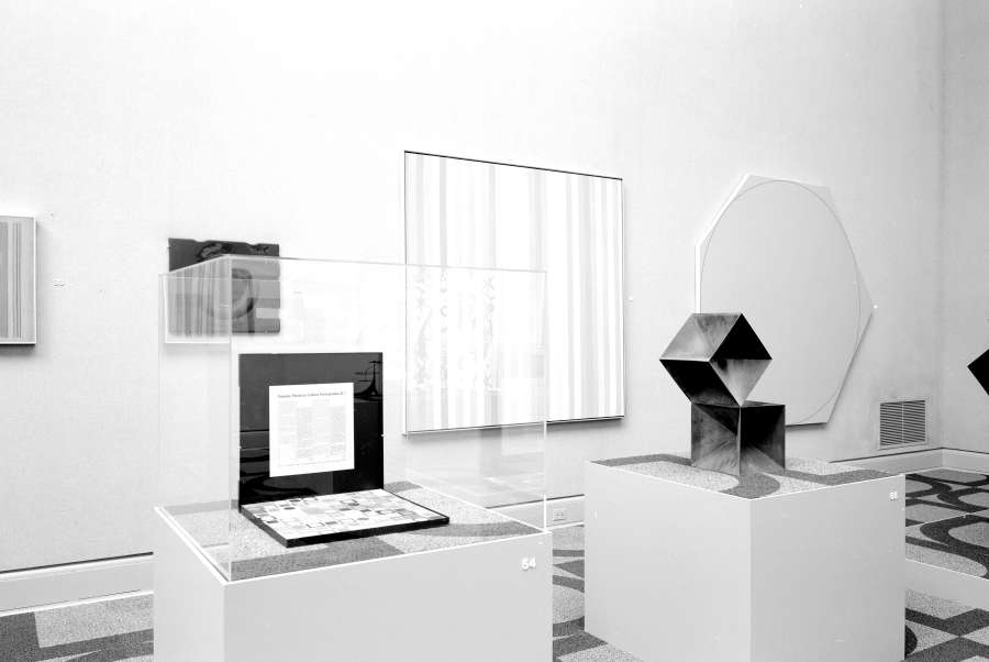 view exhibition image