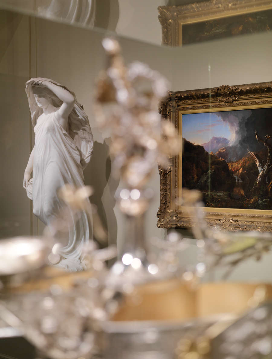 view exhibition image