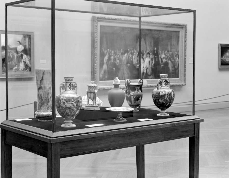 view exhibition image