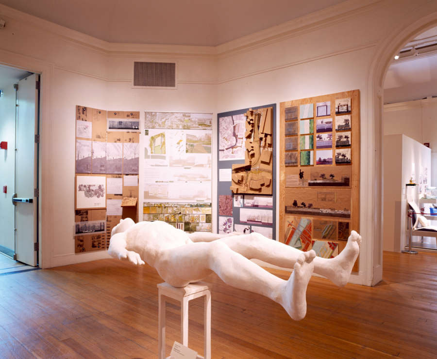 view exhibition image