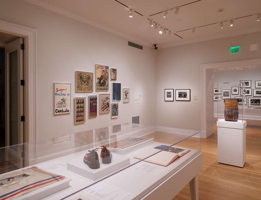 view exhibition image