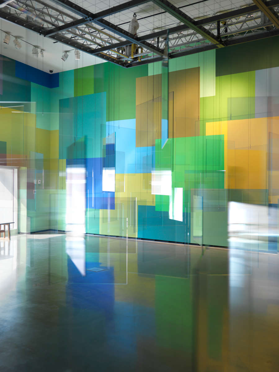 view exhibition image