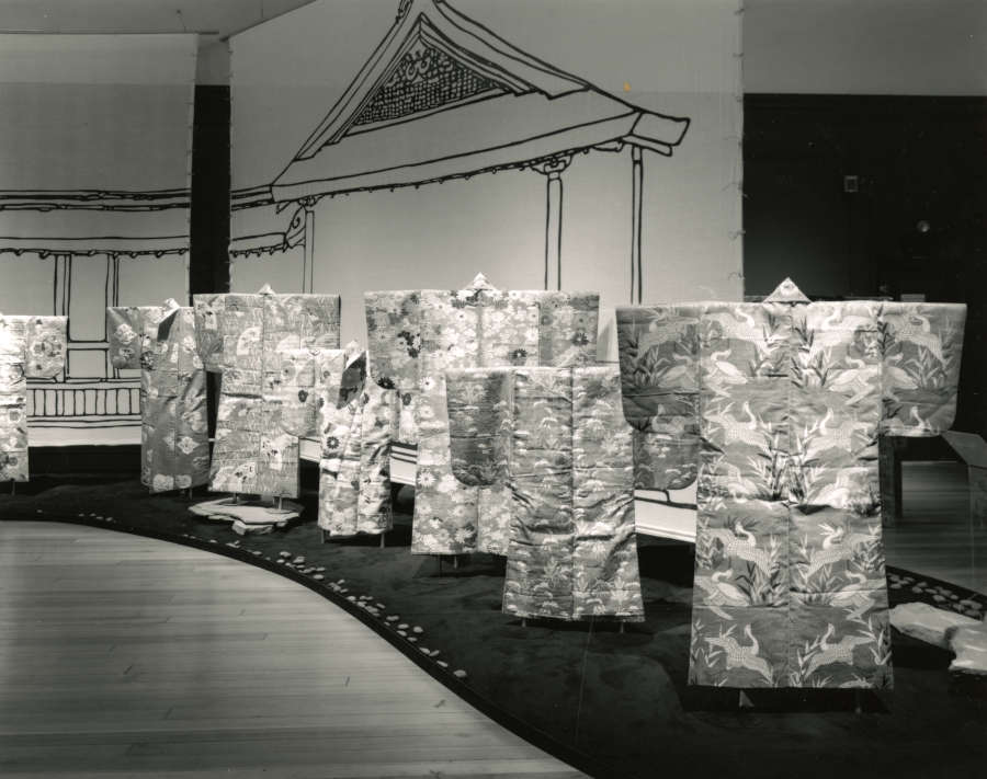 view exhibition image