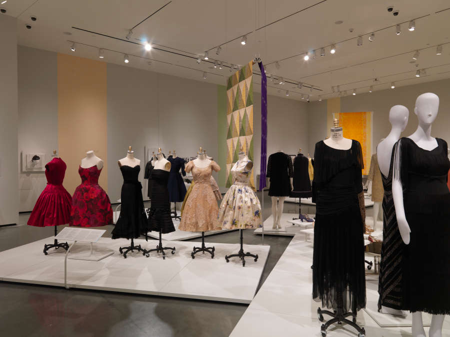 view exhibition image