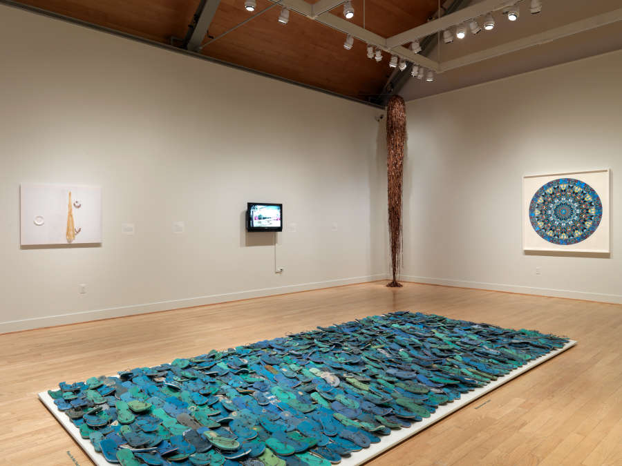 view exhibition image