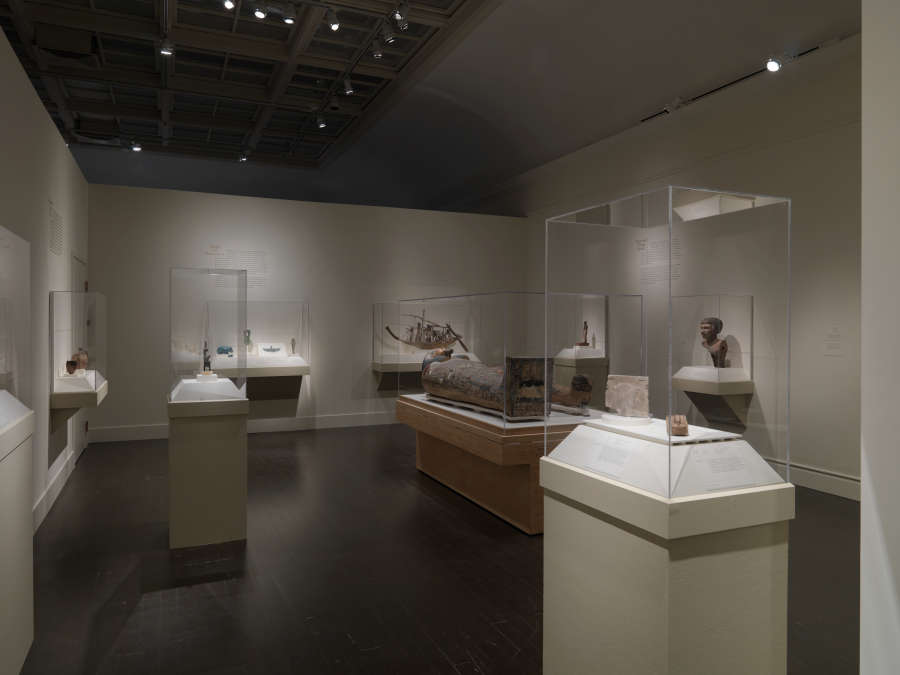 view exhibition image