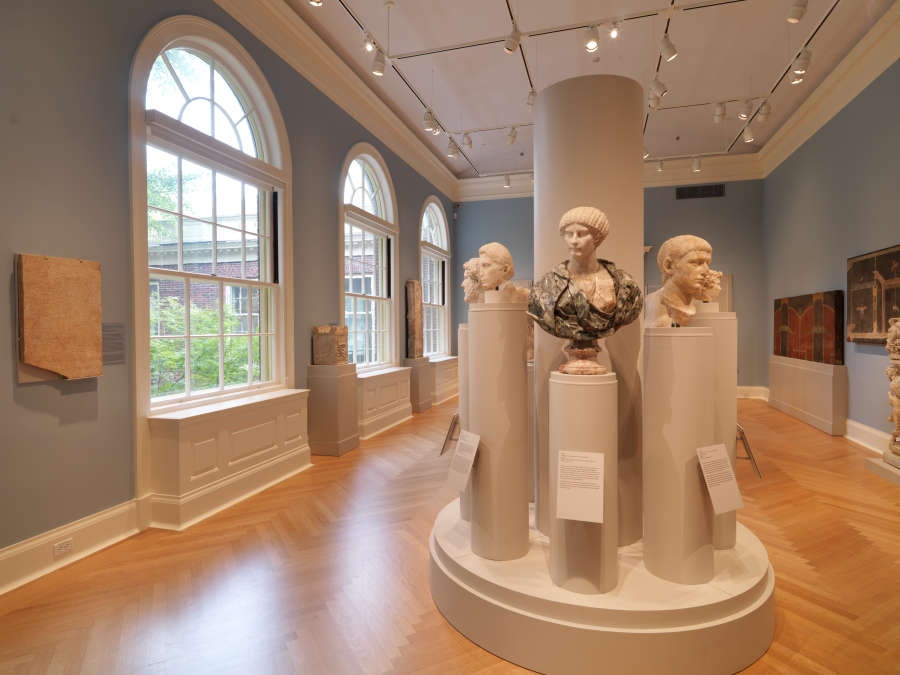 view exhibition image