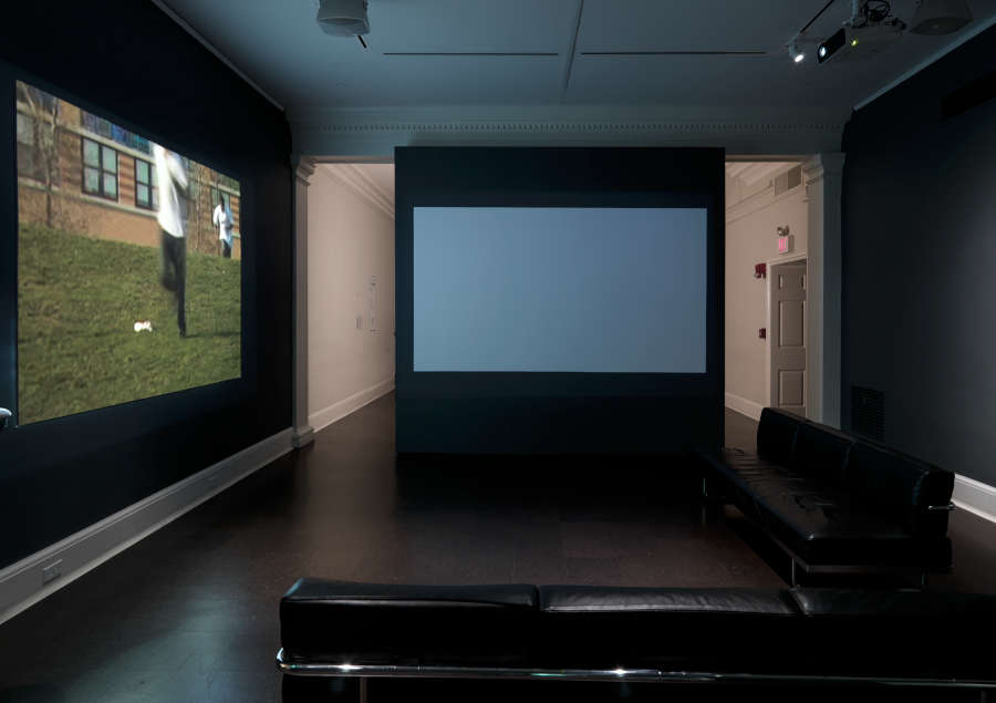 view exhibition image