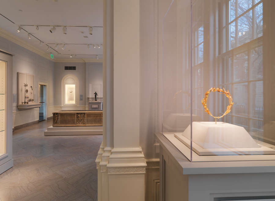 view exhibition image