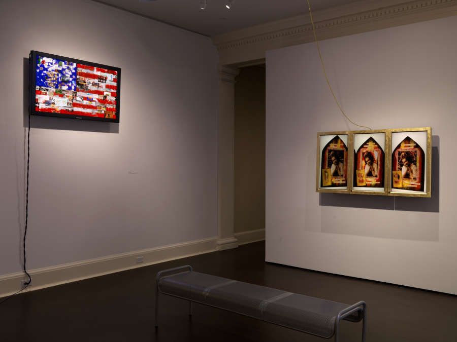 view exhibition image