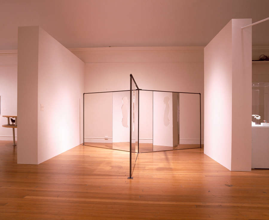 view exhibition image