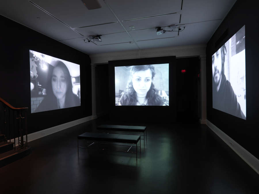 view exhibition image