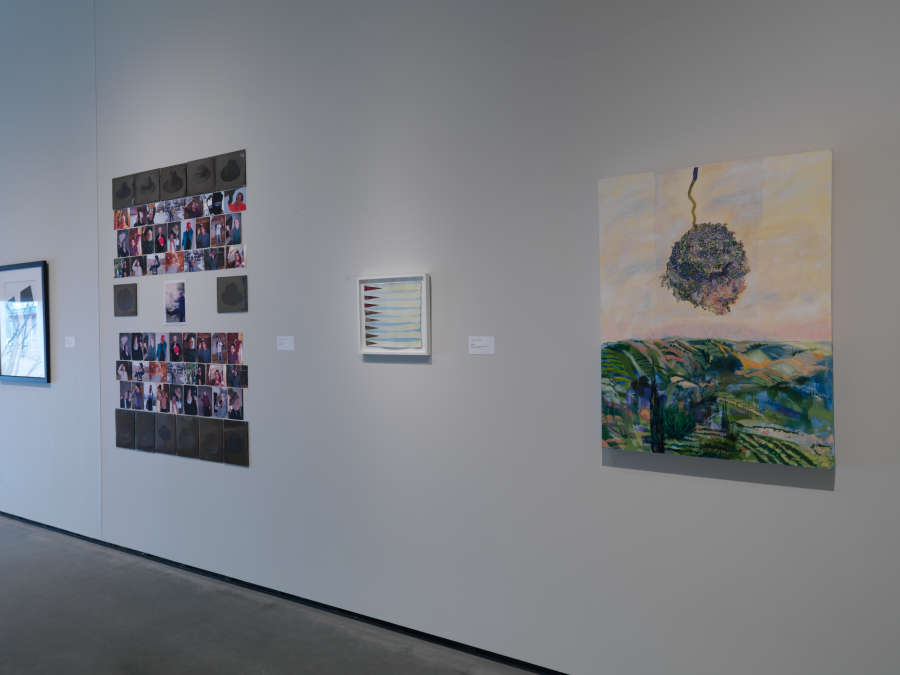 view exhibition image