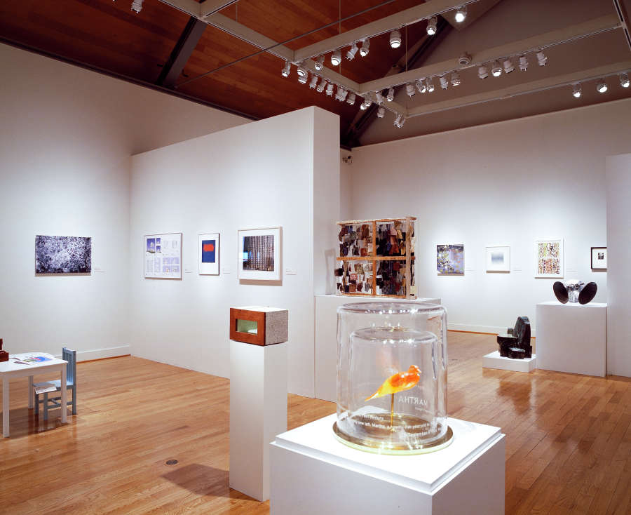view exhibition image