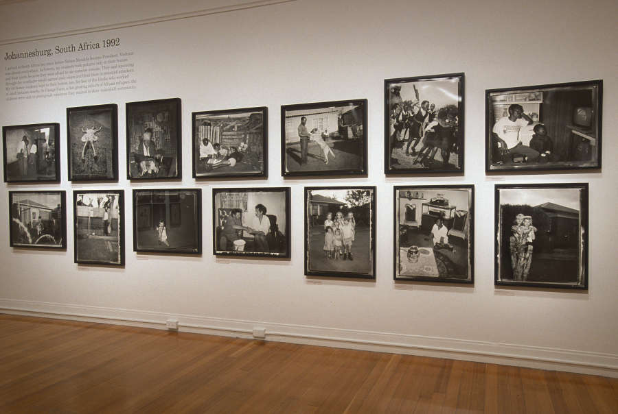 view exhibition image