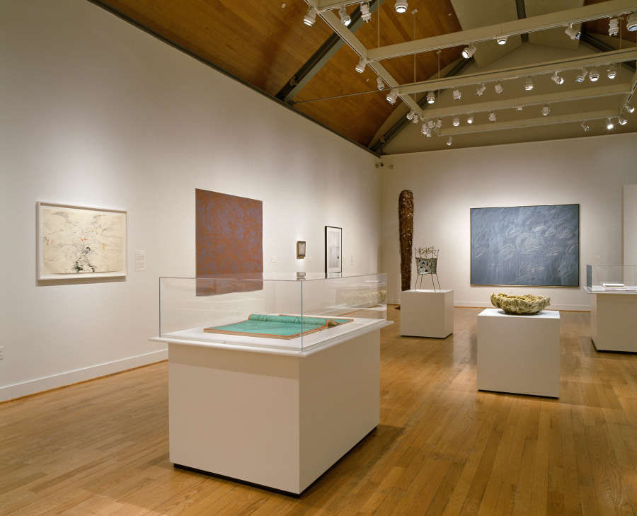 view exhibition image