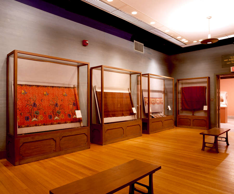 view exhibition image